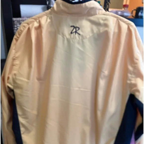 Golf Wind Breaker - Picture 4 of 7